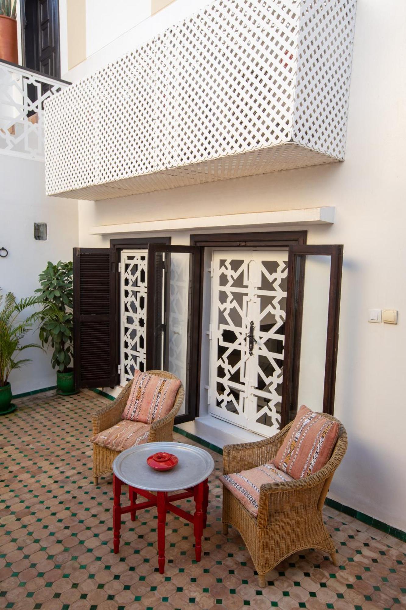 Dar Lalzohra Bed & Breakfast Рабат Екстериор снимка